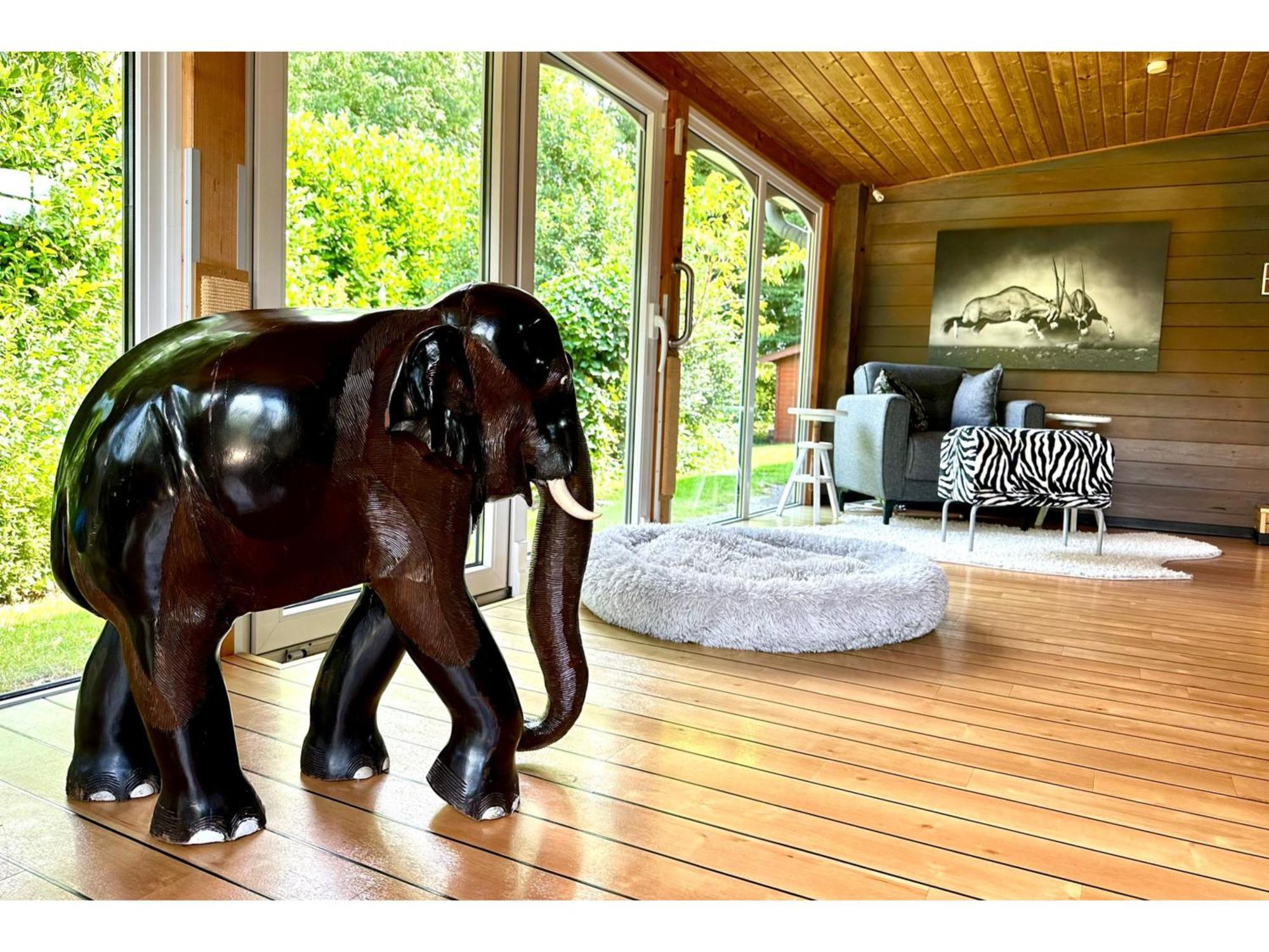Lodge Of Africa - Einzigartige Themenzimmer, Eingezaeunten Garten, Sauna, Whirlpool & Kamin, Hunde Willkommen, Gasgrill, Voll Ausgestattete Kueche, Grosser Essbereich, Hamburg & Stade In Der Naehe Twielenfleth Exteriör bild